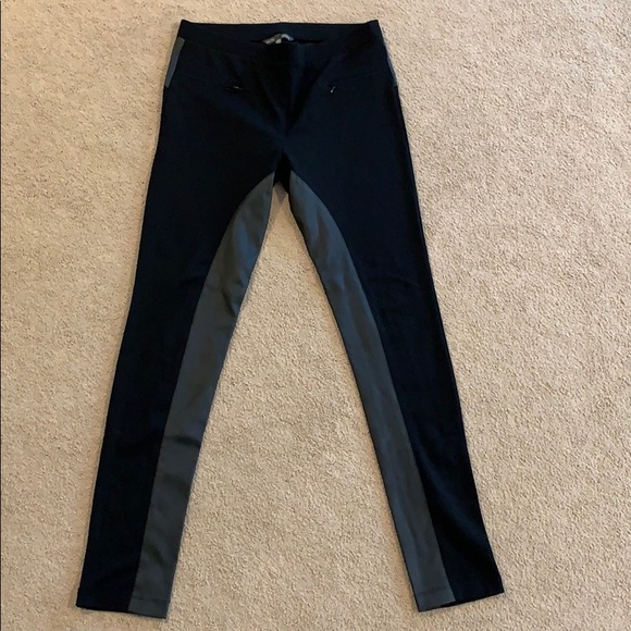 Victoria secret leggings. - Picture 1 of 3